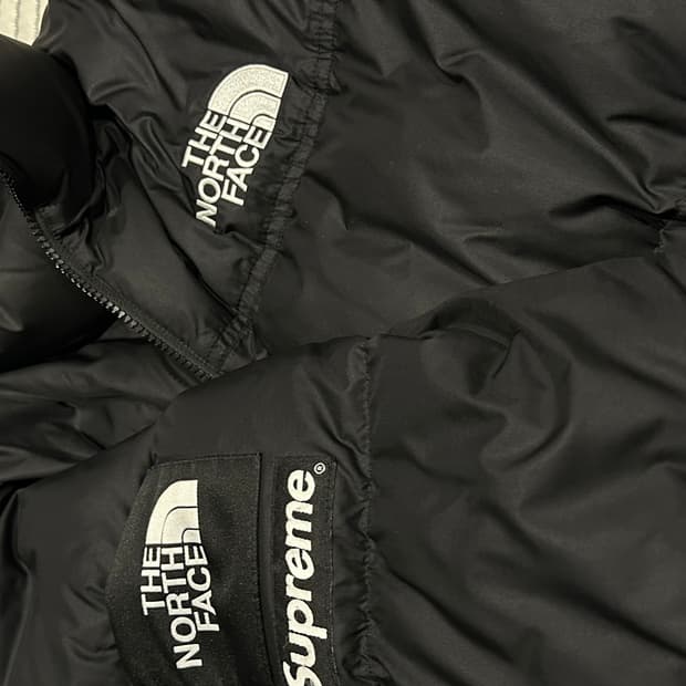 슈프림 노스페이스 스플릿 눕시