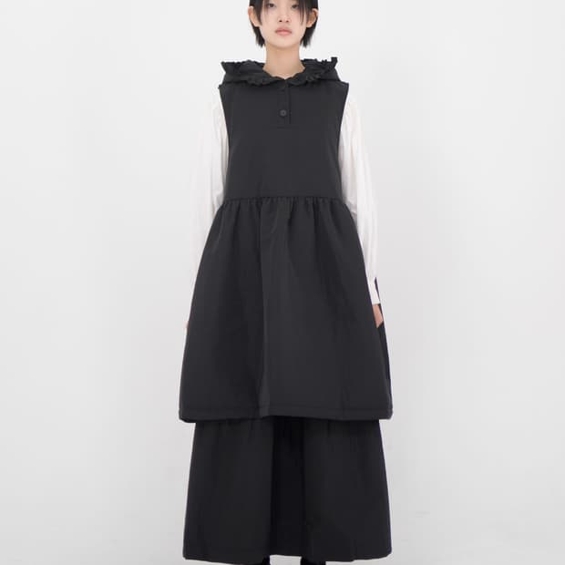 eunoia 유노이아 프릴 후드 패딩 베스트 블랙