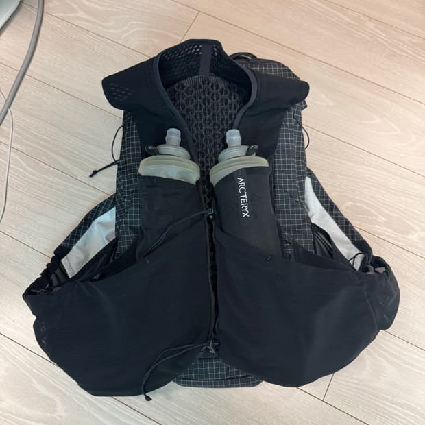 아크테릭스 노반14 베스트 블랙