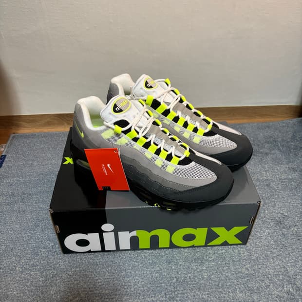 나이키 에어맥스 95 OG 네온 270