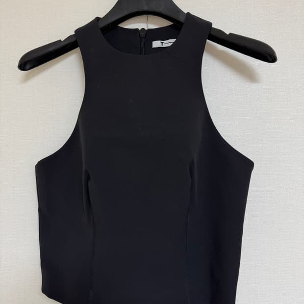 T알렉산더왕 스쿠버 슬리브리스 탑