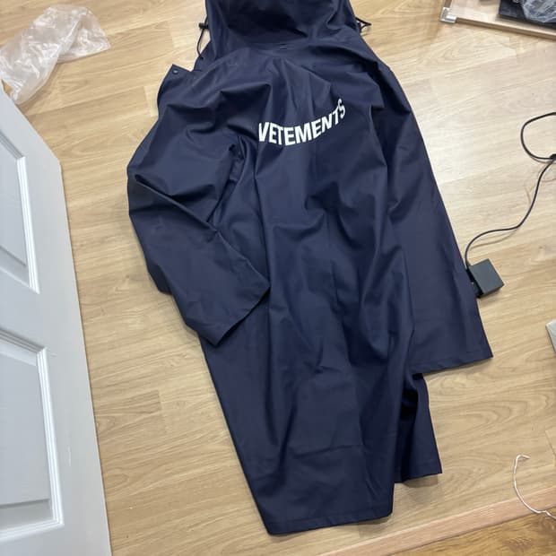 베트멍 / pvc 레인 코트 / free