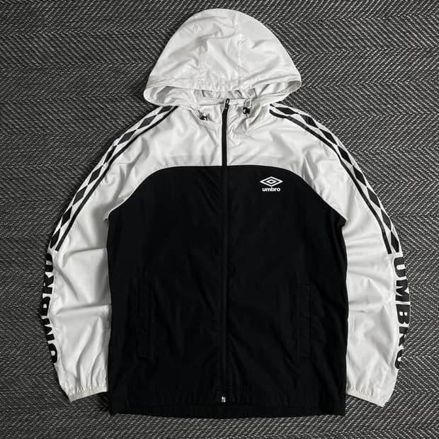 엄브로 스펠아웃 트랙 바람막이 자켓o 2835