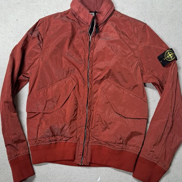 스톤아일랜드 나일론메탈 봄버 자켓