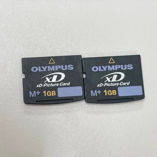 올림푸스 XD M+ 1GB 메모리 카드