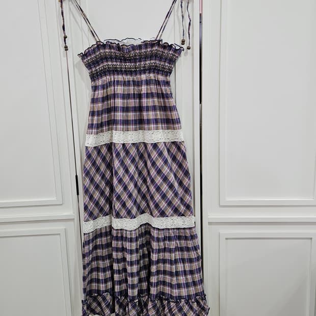 체크 끈 롱 원피스 레이스 장식