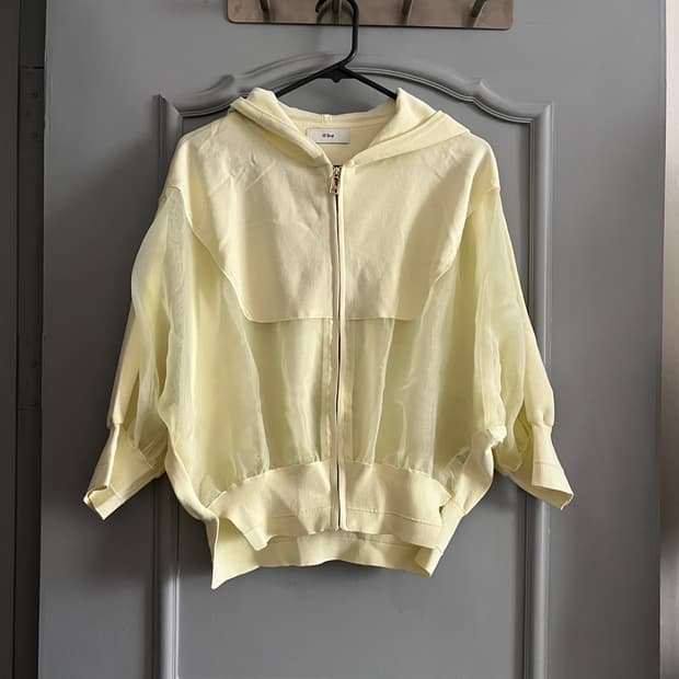 오즈세컨 텍스처 블록 돌먼 점퍼 90사이즈