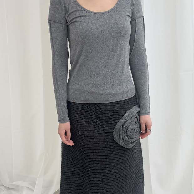 we Love reversible gray t-shirt