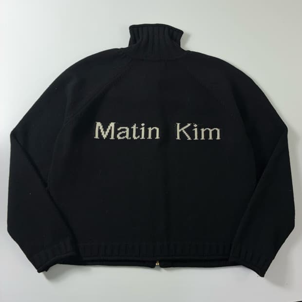 Matin kim  마뗑킴 스펠 포인트 블랙 니트 집업  