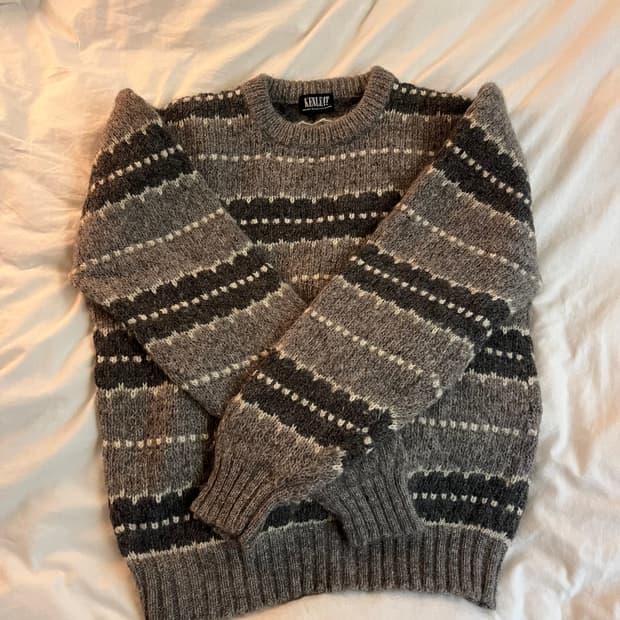 Vintage clasical pattern Knit