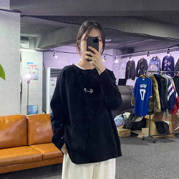 나이키 미들스우시 블랙 스웻셔츠 B3145