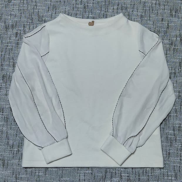 [38] Malla 마라 소매 배색 볼륨 블라우스 니트