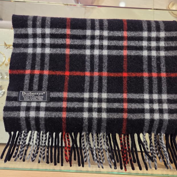 버버리 캐시미어 노바체크 머플러 네이비