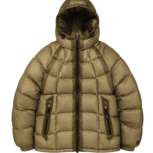 록히드마틴 클라우드 컬러 라인 포인트 래글런 다운 점퍼 베이지