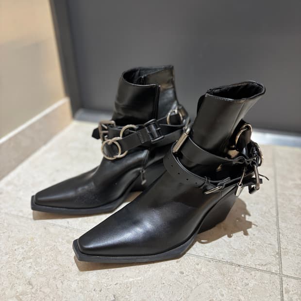 블랙 버클 앵클 부츠 39사이즈