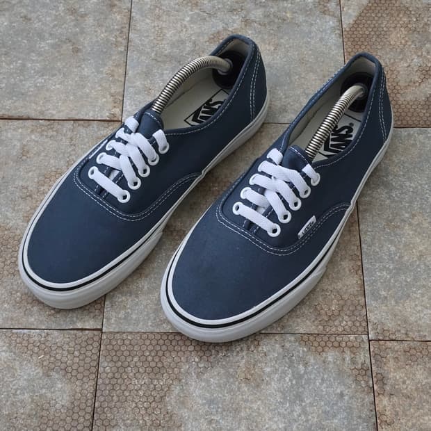 (255)반스 어센틱 네이비 스니커즈