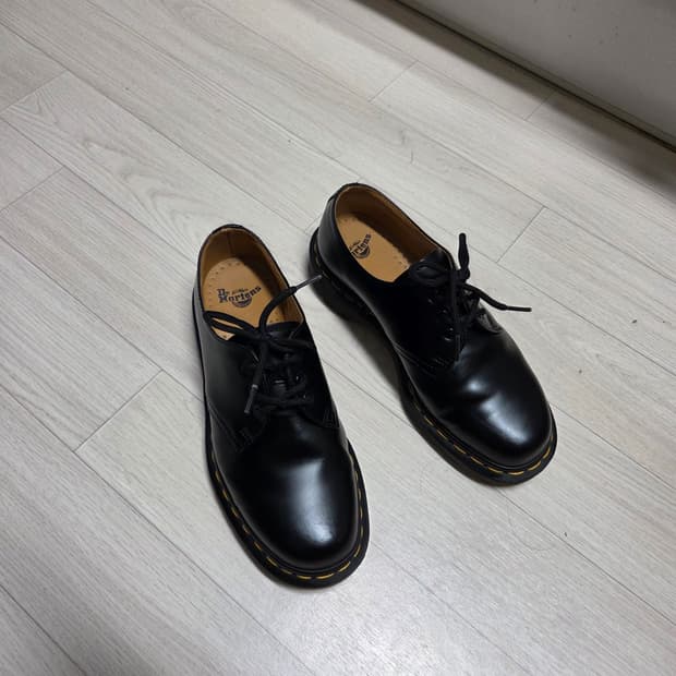 닥터마틴 1461 스무스 블랙 레이디스 UK5 (240mm)