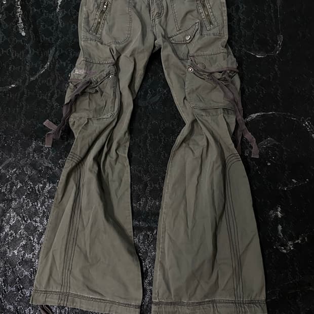 (U.G.I.Z)00’s Grunge Cargo Pocket Khaki