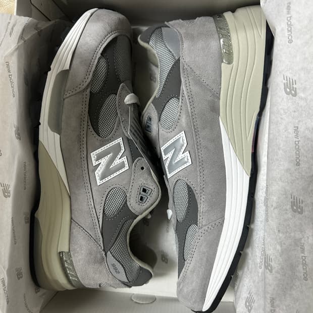 뉴발란스 992 275 새제품