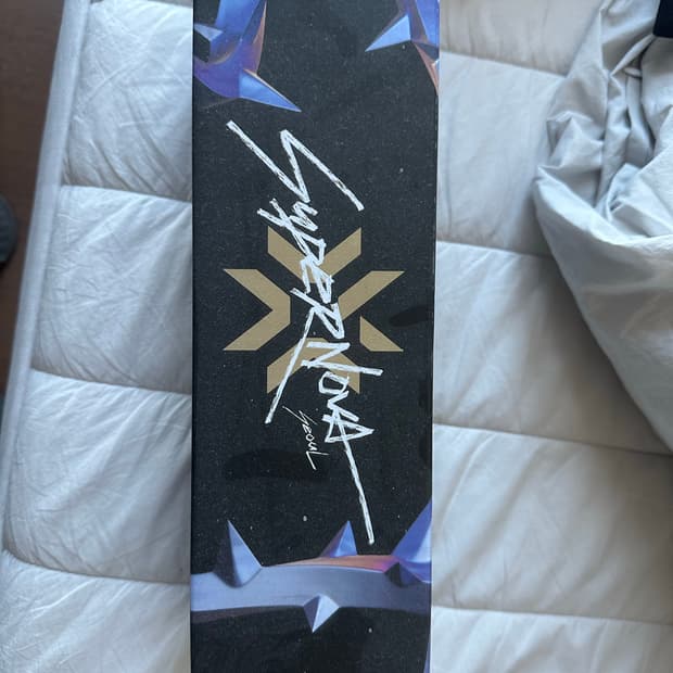 발로란트 챔피언스 장패드 메테오 텍스쳐 싸인반