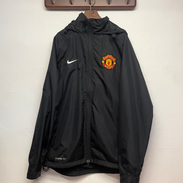 나이키 맨유 블랙 바람막이 자켓 