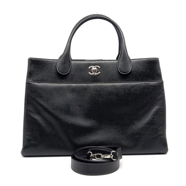 샤넬 뉴서프백 은장 라지 