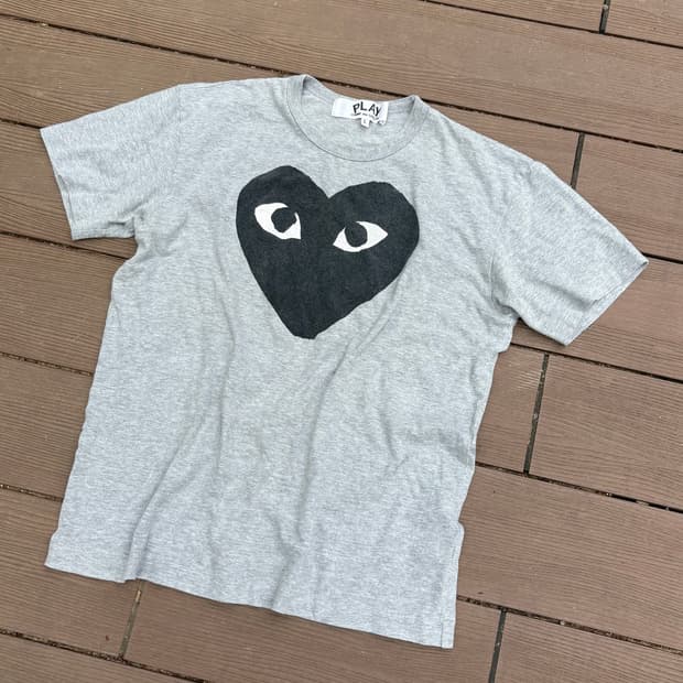 Play Comme des Garcons T-Shirt Grey