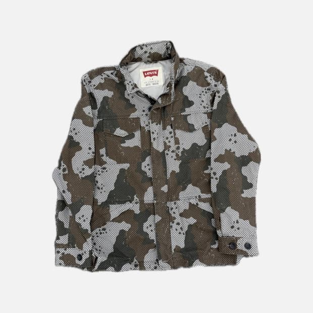 Levi’s camo jacket