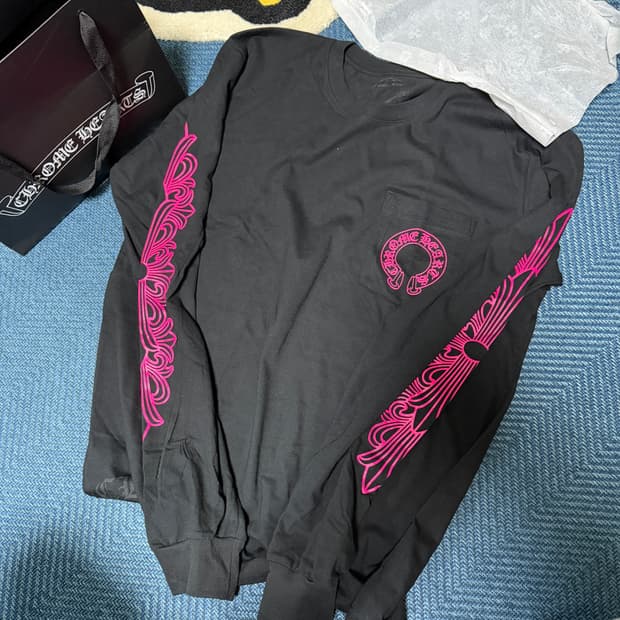 [L]크롬하츠 홀스슈 플로랄 롱슬리브 블랙핑크