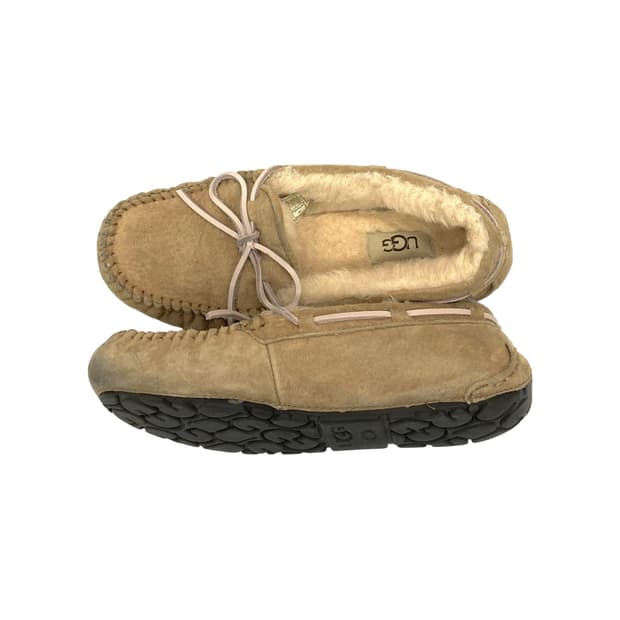 Ugg Dakota moccasin 