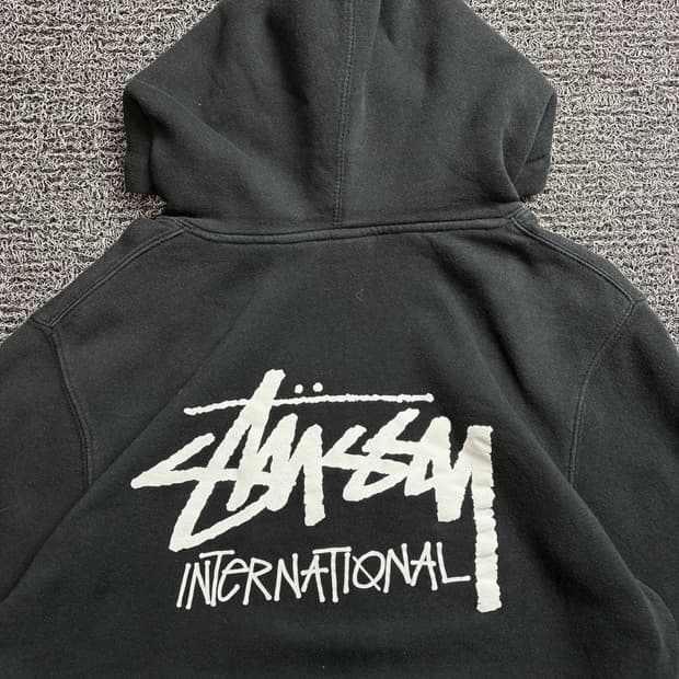 스투시 시그니처 빅로고 블랙 후드티 2516