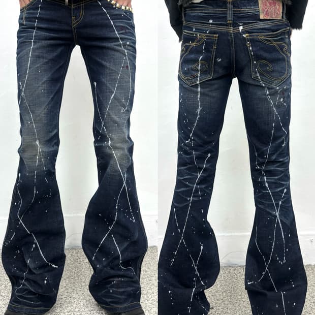 Shatter paint flared fragment denim 