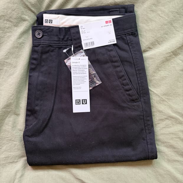 유니클로 와이드 핏 치노 팬츠 85cm (새상품)