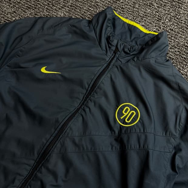 00s 나이키 토탈 90 올드스쿨 디테일 바람막이 1447