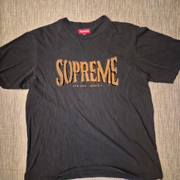 슈프림 플록 워시드 숏슬리브 25ss
