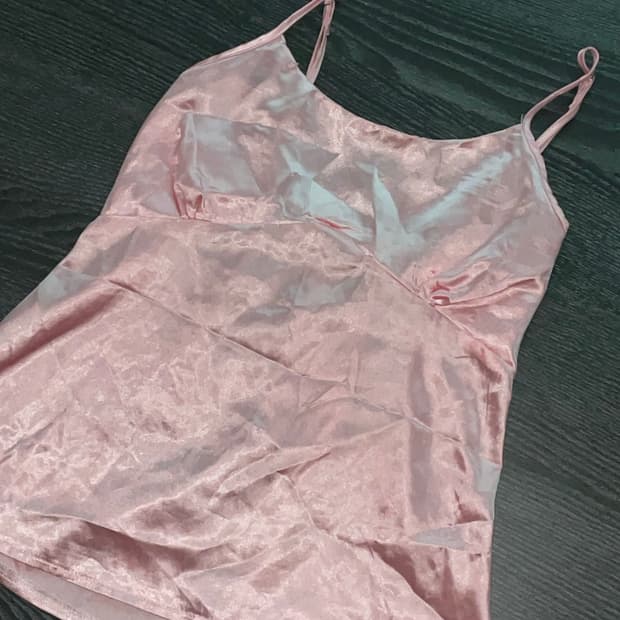나눔) 핑크 새틴 슬립 탑 홈웨어 룸웨어 파자마 잠옷 키치 갸루