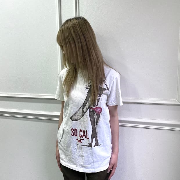 [Hollister] Y2K Girl Print Tee