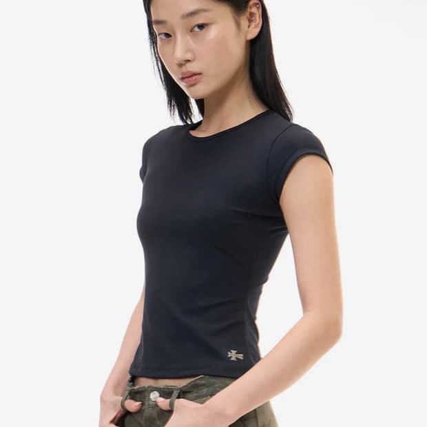 2000아카이브스 CONTOUR T (BLACK) 01
