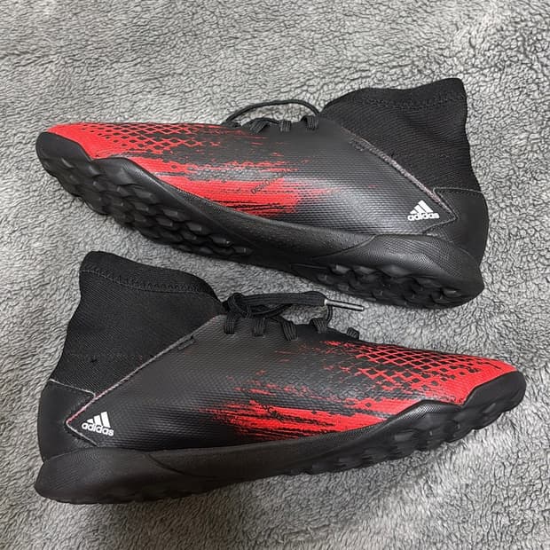 아디다스 프레데터 TF 풋살화 