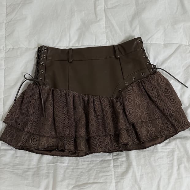 브라운 아일렛 스커트