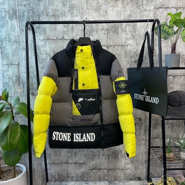 나이키 X 스톤아일랜드 콜라보 컬러 패딩 새제품