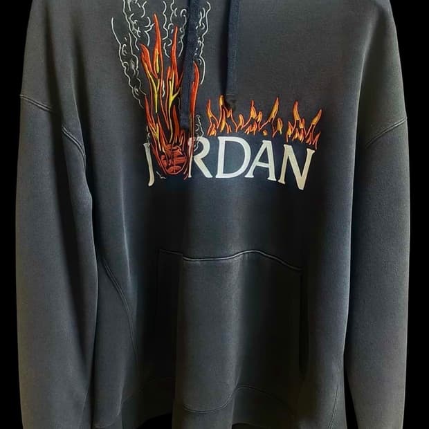 트래비스 스캇X조던 후디