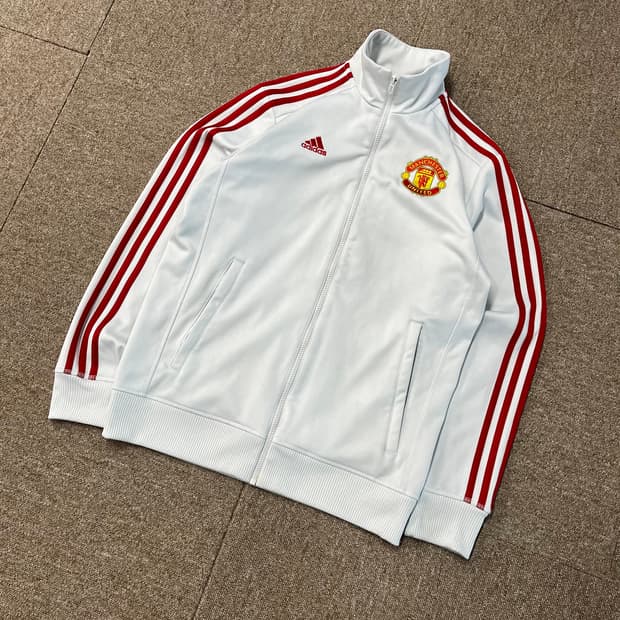  아디다스 맨유 트랙탑