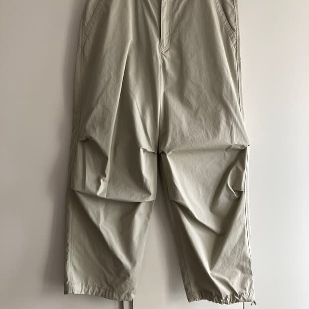 유니클로 와이드핏 파리슈트팬츠