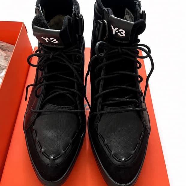 Y-3 포인티트토 스니커즈