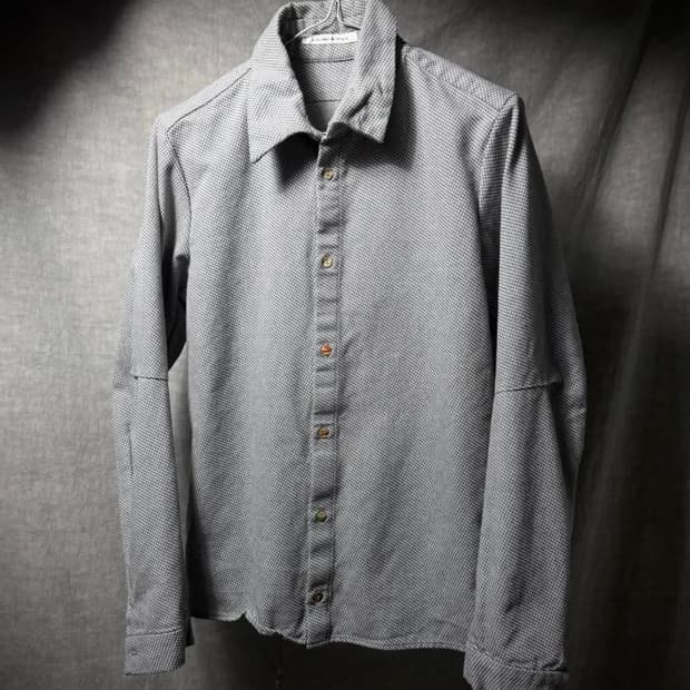 Individual Sentiments Micro Pattern Shir