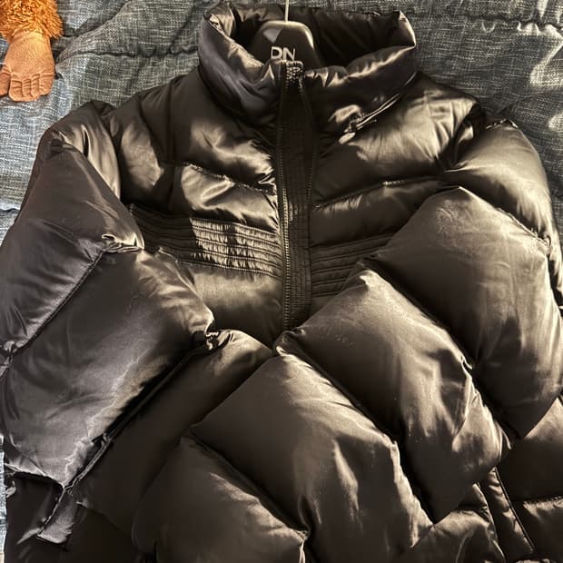 (48)엘무드 켄달 크롭 다운 푸퍼 제트블랙