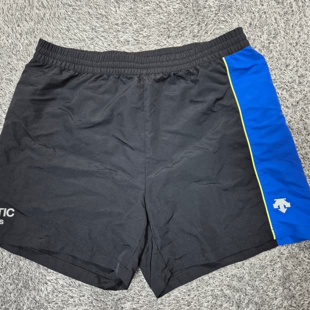 데상트 남성 나일론 우븐 러닝 쇼츠 85