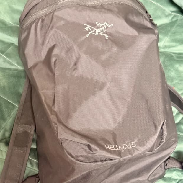 아크테릭스 헬리아드 15 백팩 블랙