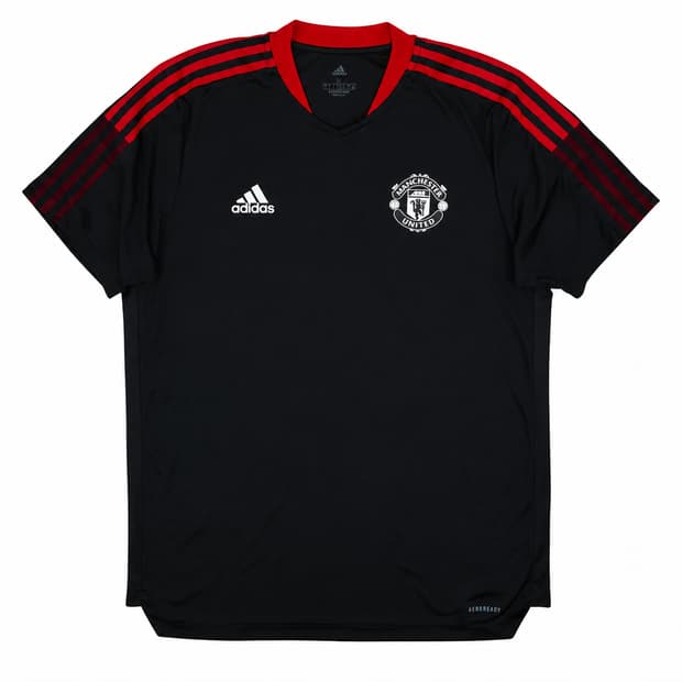 2021-22 맨체스터 유나이티드 트레이닝 상의 L